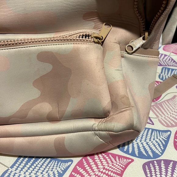 Dakota Dagne Dover Backpack - Picture 8 of 10